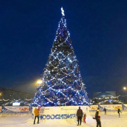 Factory Custom Giant Christmas Tree 20Ft New Year Outdoor Artificial Christmas Tree