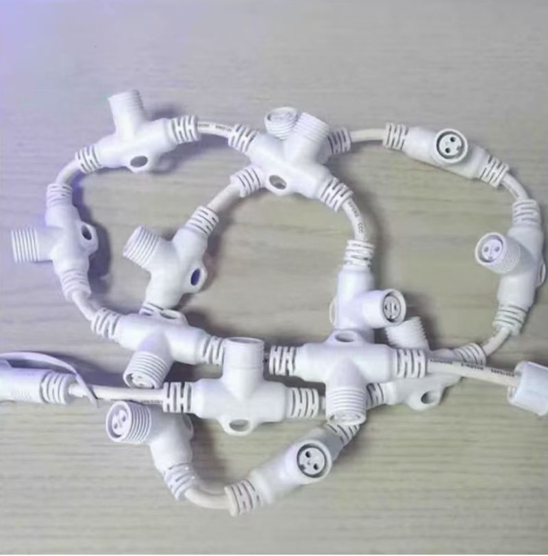 2025 New Product Waterproof Outdoor Christmas LED Light Strings Decorative String Lights for Festive Outdoor Decorations - 图片 2
